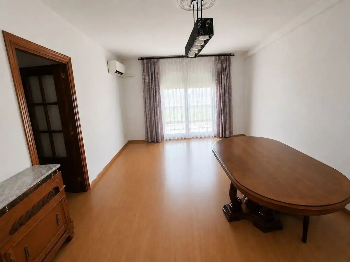 Sala d'estar de Pis en venda en Argés amb Aire condicionat