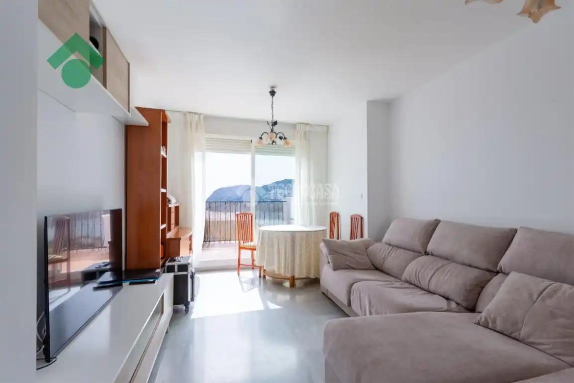 Sala d'estar de Dúplex en venda en Almuñécar amb Aire condicionat i Terrassa