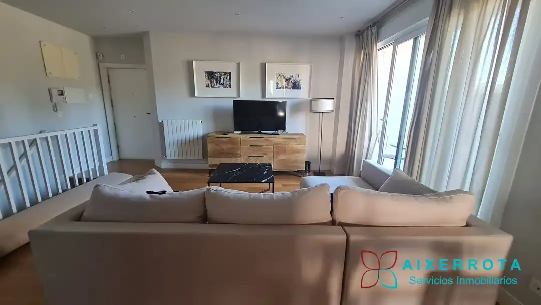 Sala d'estar de Pis en venda en Getxo  amb Calefacció, Jardí privat i Terrassa