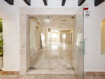 Locale commerciale in vendita a Nueva Andalucía