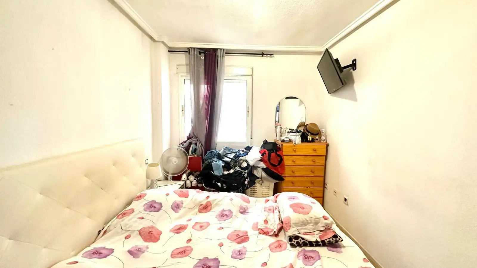 Schlafzimmer von Wohnung zum Verkauf in Torrevieja mit Möbliert