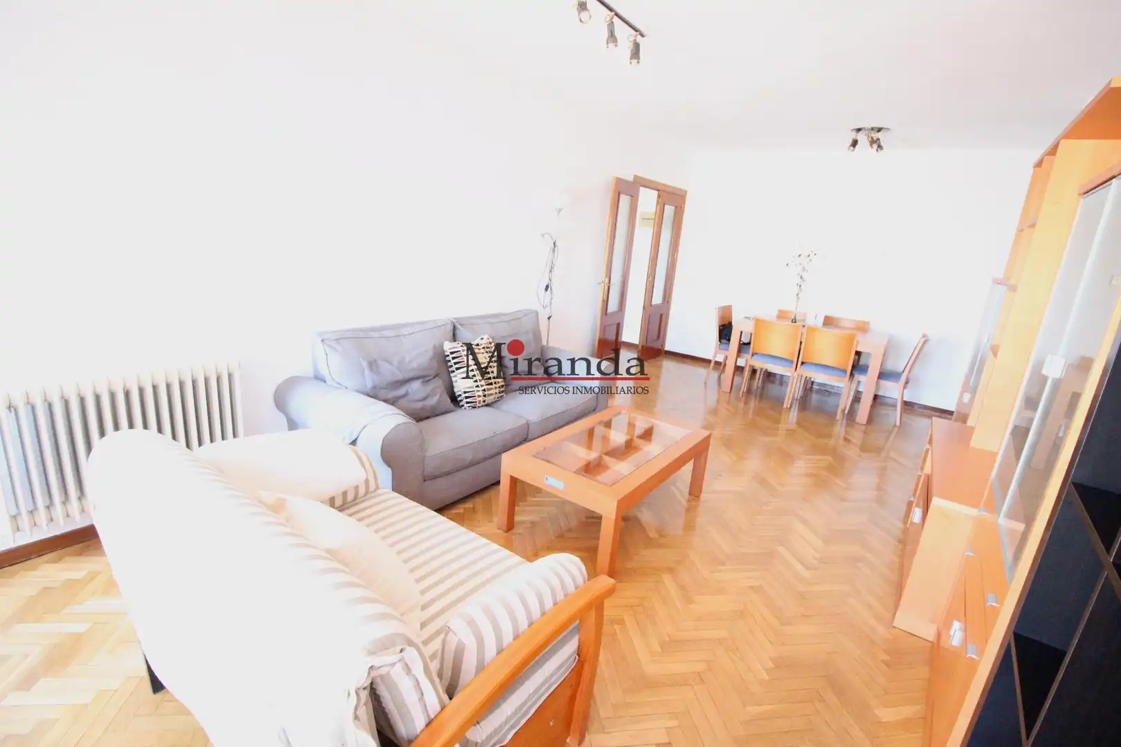 Sala d'estar de Pis de lloguer en Villaviciosa de Odón amb Calefacció, Parquet i Terrassa