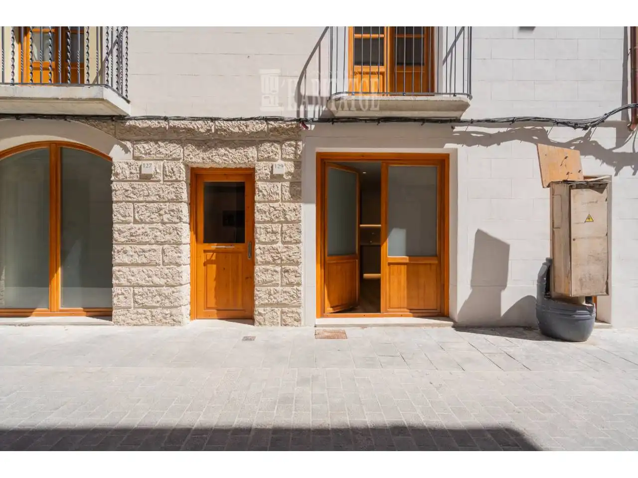 Vista exterior de Piso en venta en Vic con Calefacción