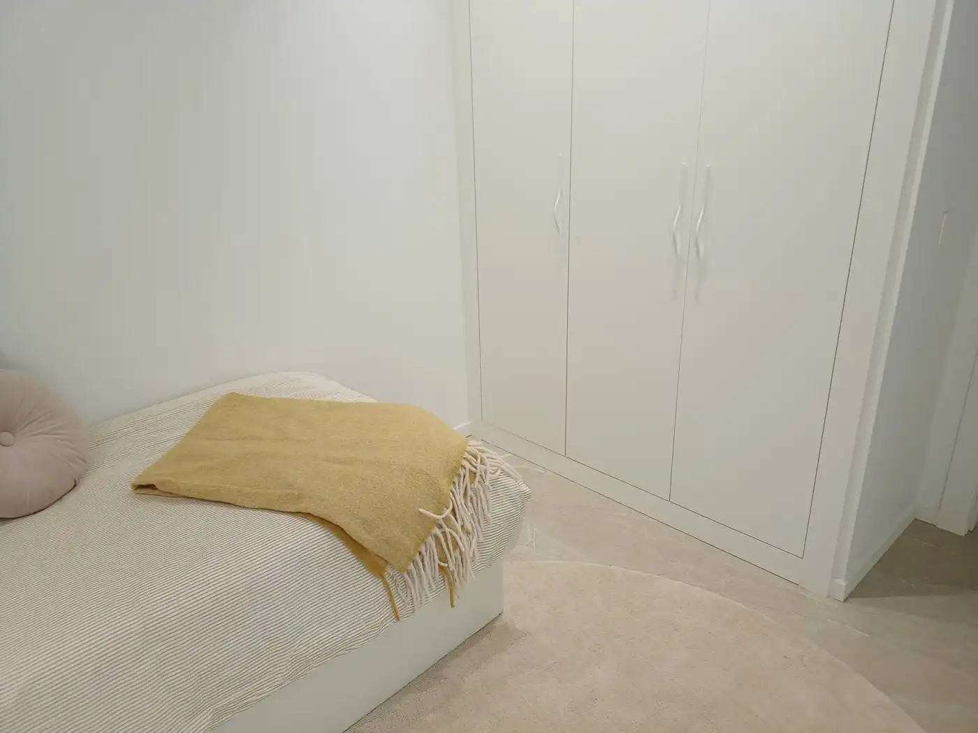Dormitori de Casa o xalet en venda en Mutxamel amb Aire condicionat, Jardí privat i Terrassa