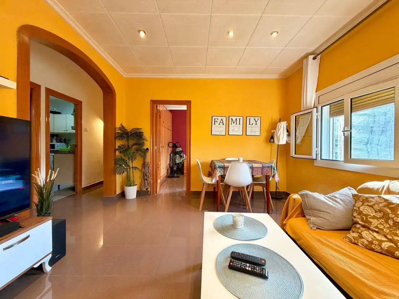 Sala de estar de Piso en venta en Barcelona con Aire acondicionado y Amueblado
