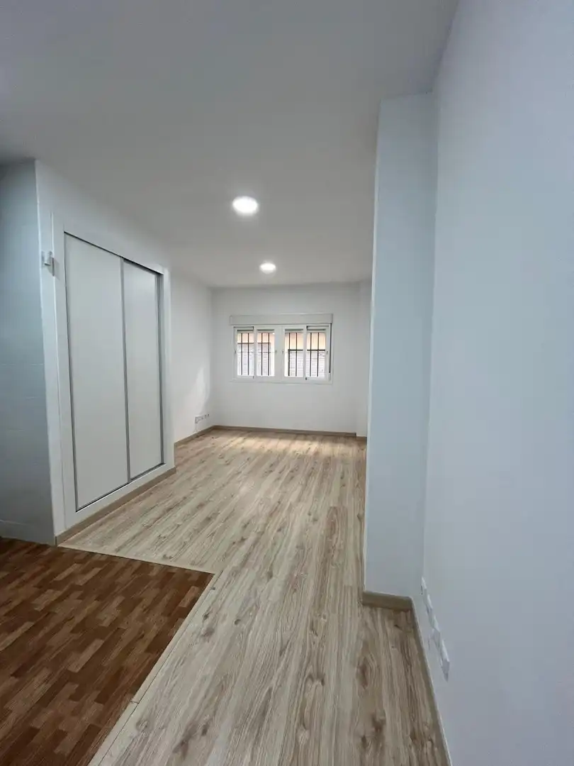 Study for sale in Málaga  with Terrace and Balcony