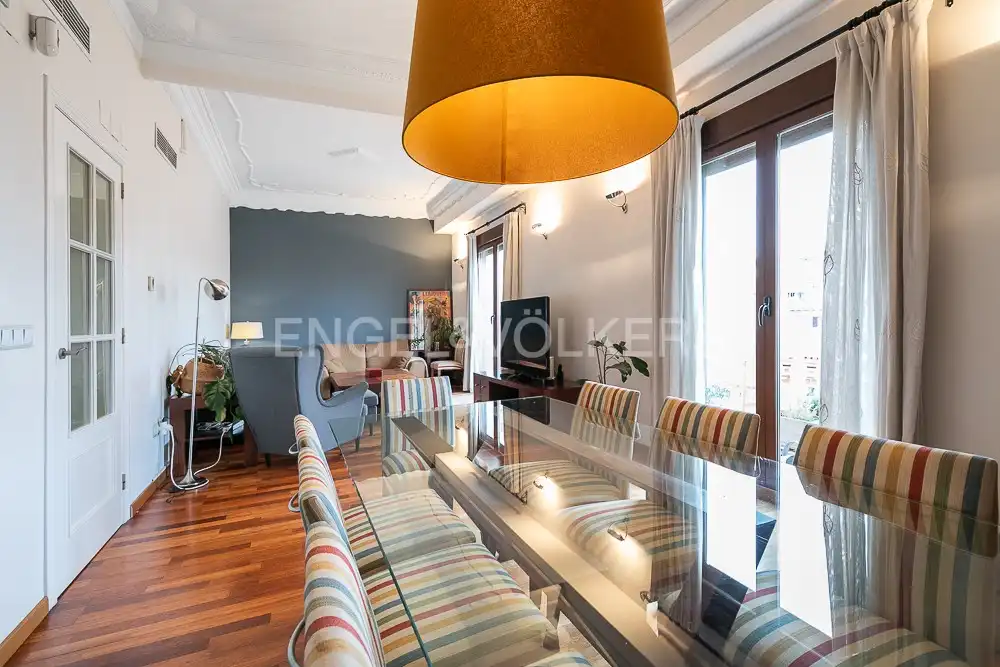 Wohnzimmer von Wohnung zur Miete in  Valencia Capital mit Klimaanlage, Heizung und Parkett