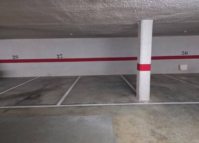 Garaje en Venta en Calle del Mar Egeo en Ciutat del Transport - La Salera