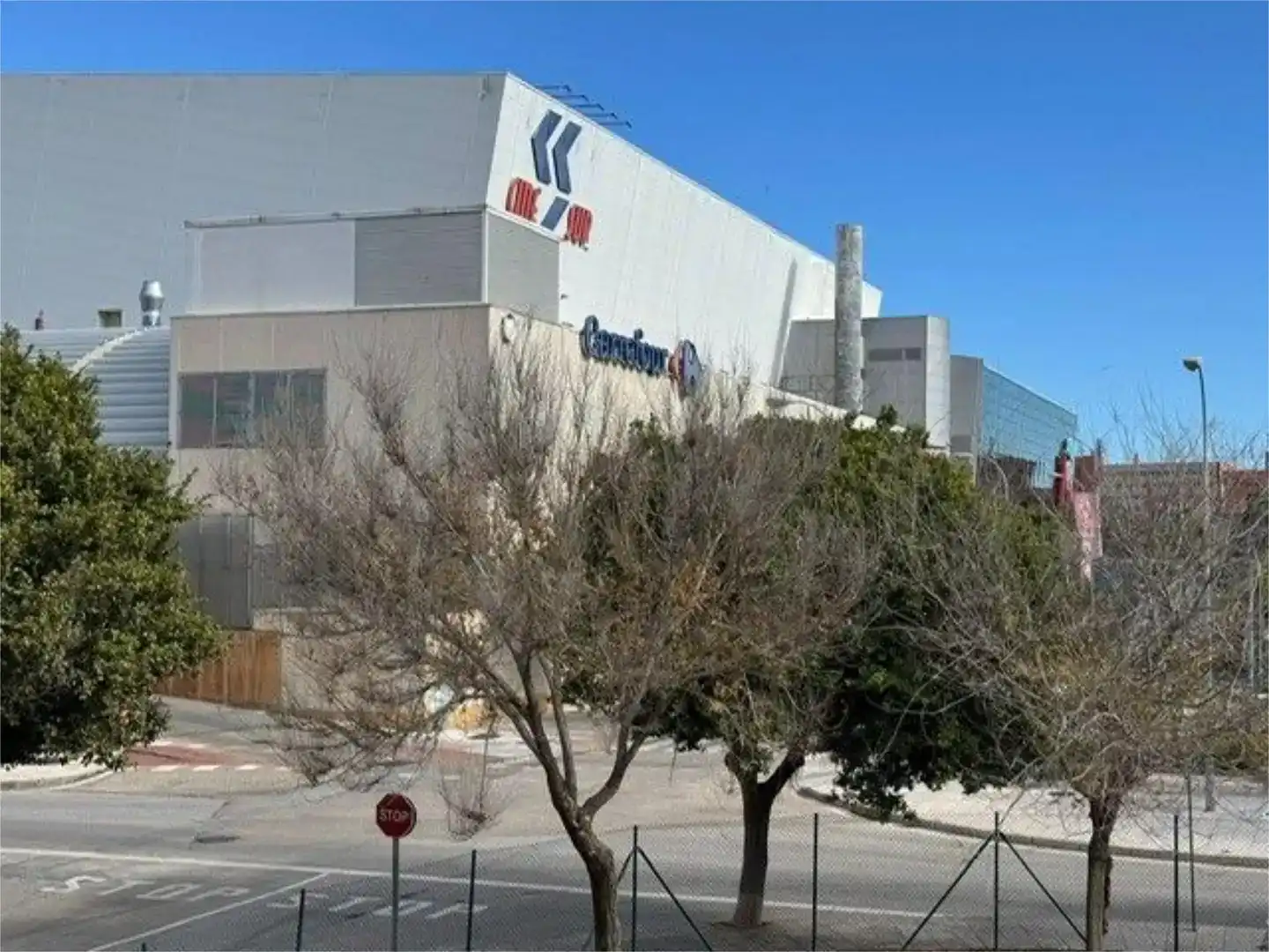 Vista exterior de Pis en venda en Fuengirola amb Aire condicionat, Jardí privat i Parquet