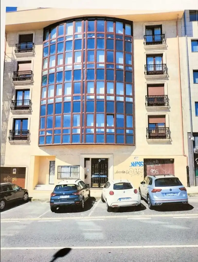 Locale commerciale in vendita a Calle Alcalde Electo Carballo 24