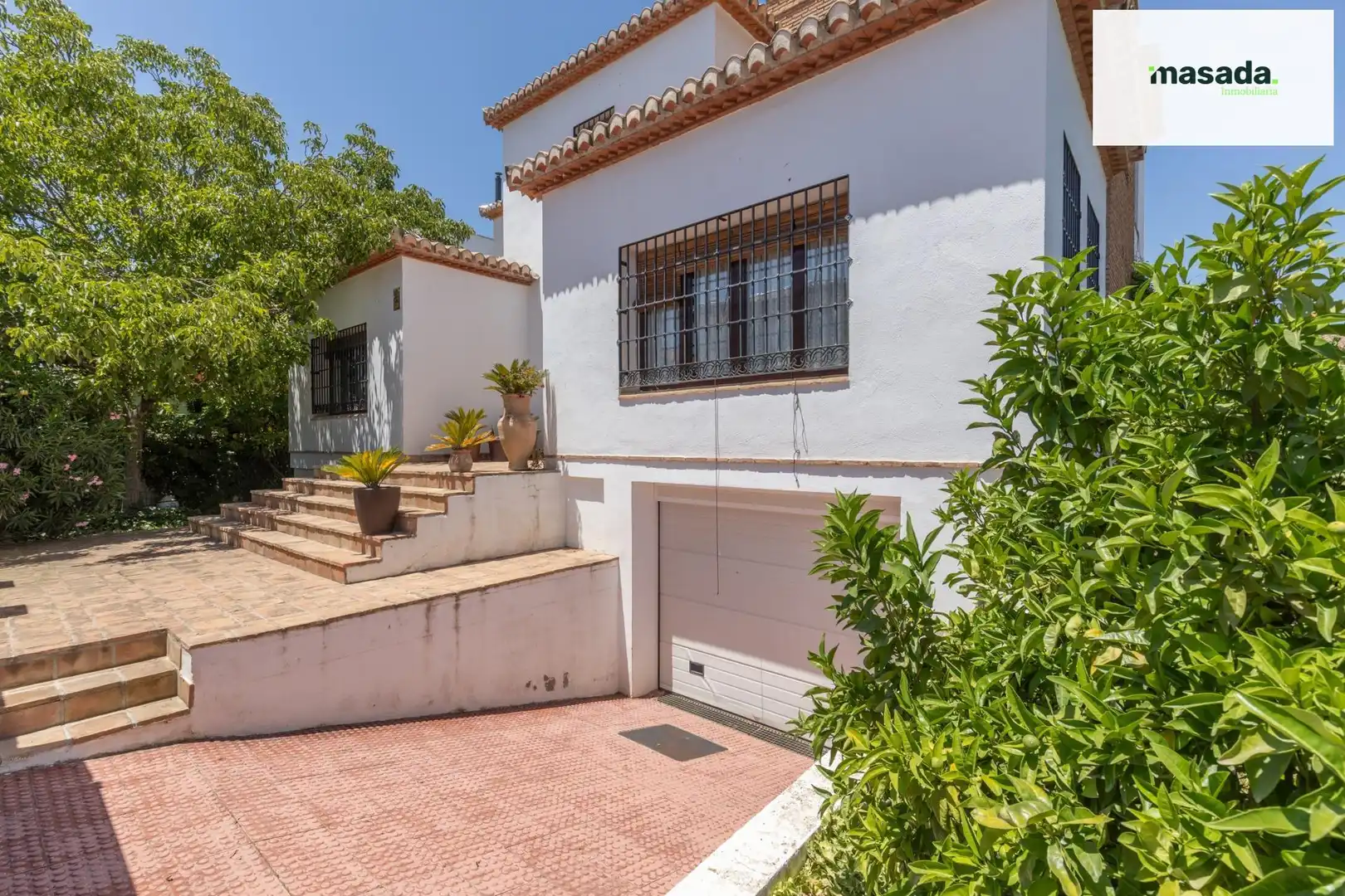 Vista exterior de Casa o chalet en venta en Vegas del Genil con Calefacción, Jardín privado y Piscina