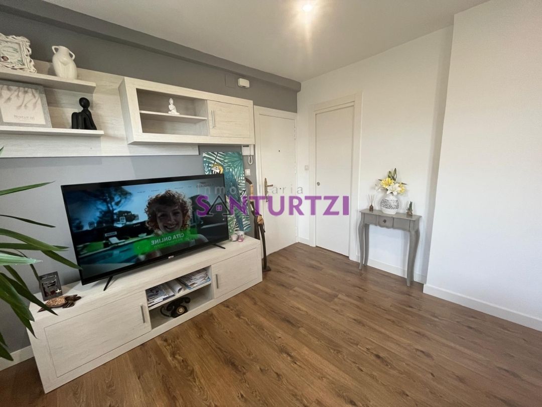 Living room of Flat for sale in Santurtzi   with Heating