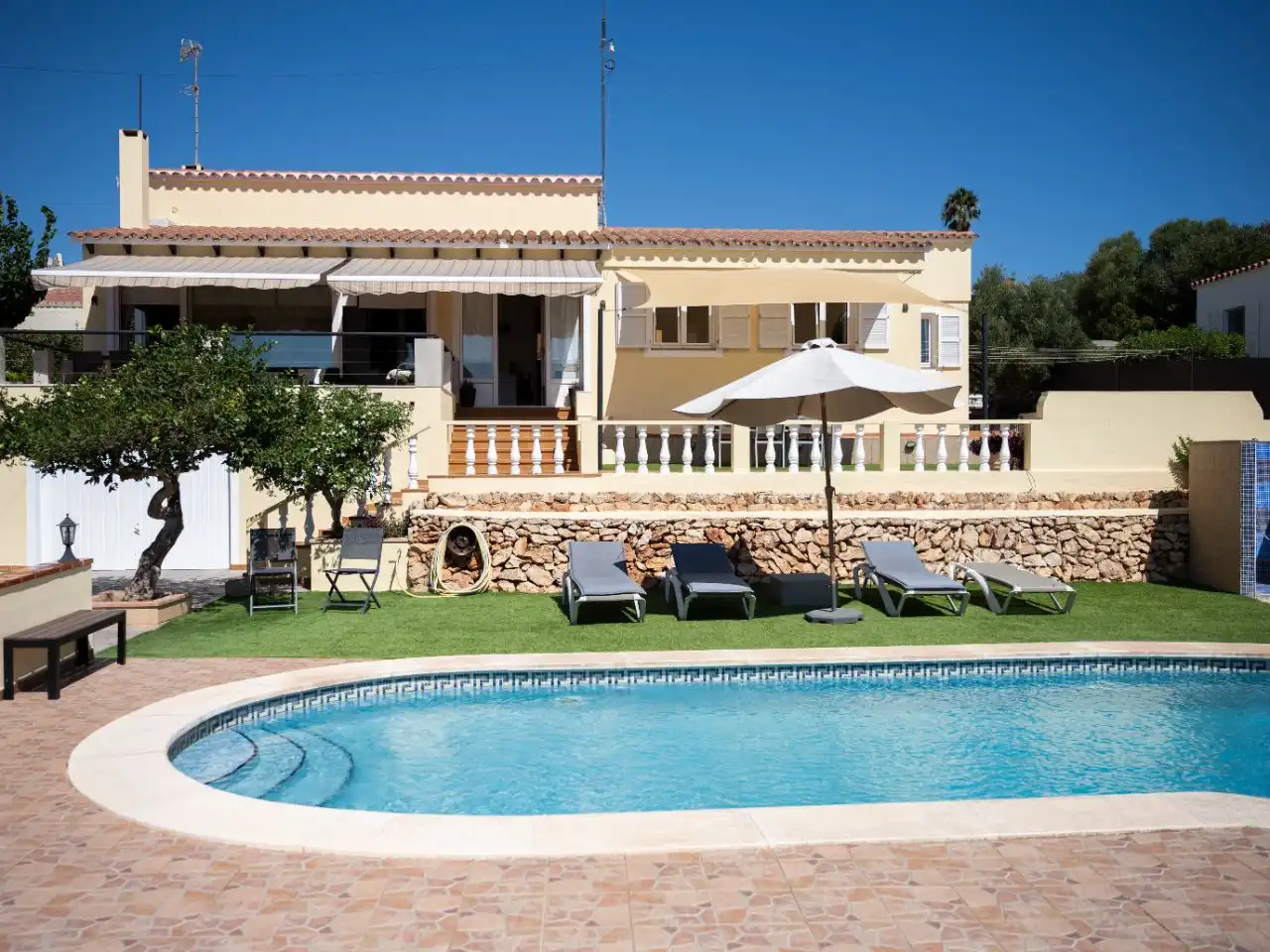 Piscina de Casa o chalet en venta en Sant Lluís con Aire acondicionado, Terraza y Piscina