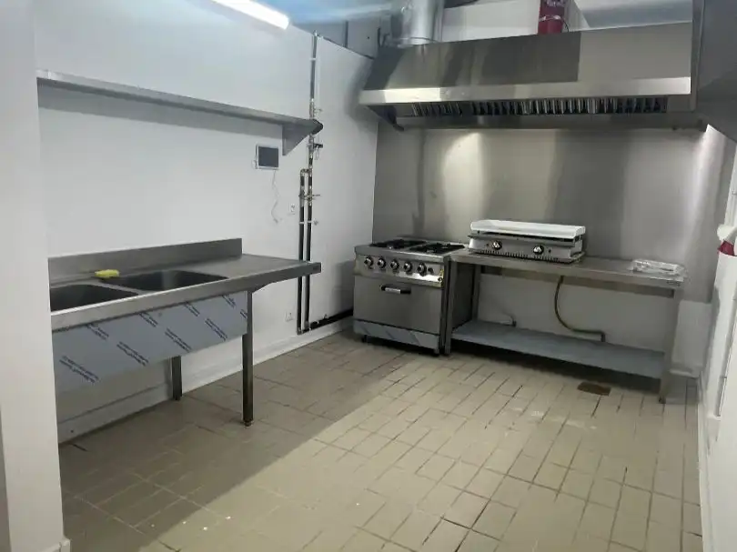 Cocina de Local de alquiler en Alcobendas con Internet y Alarma