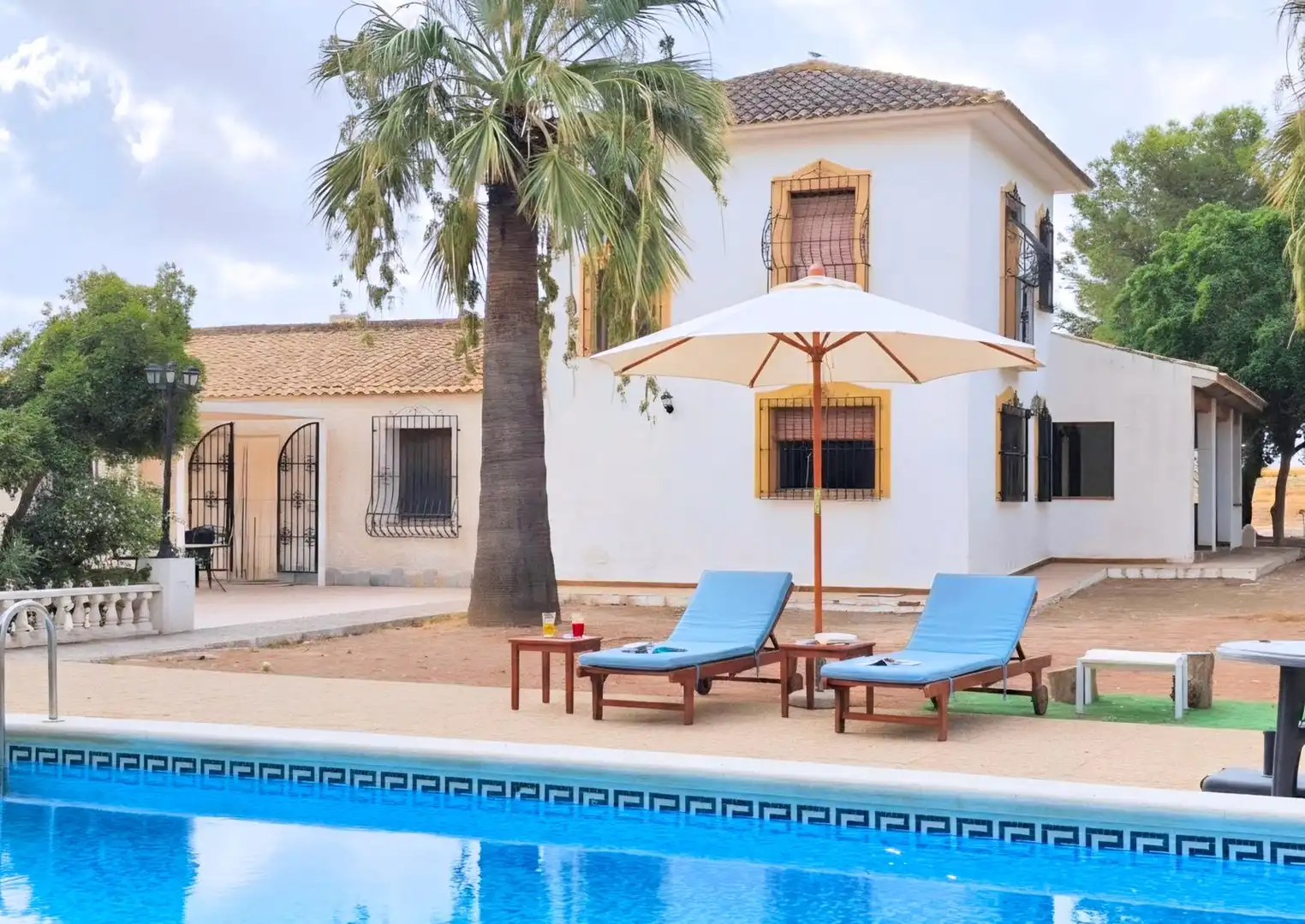Xalet amb piscina en venda a Caserio del Tio Angel