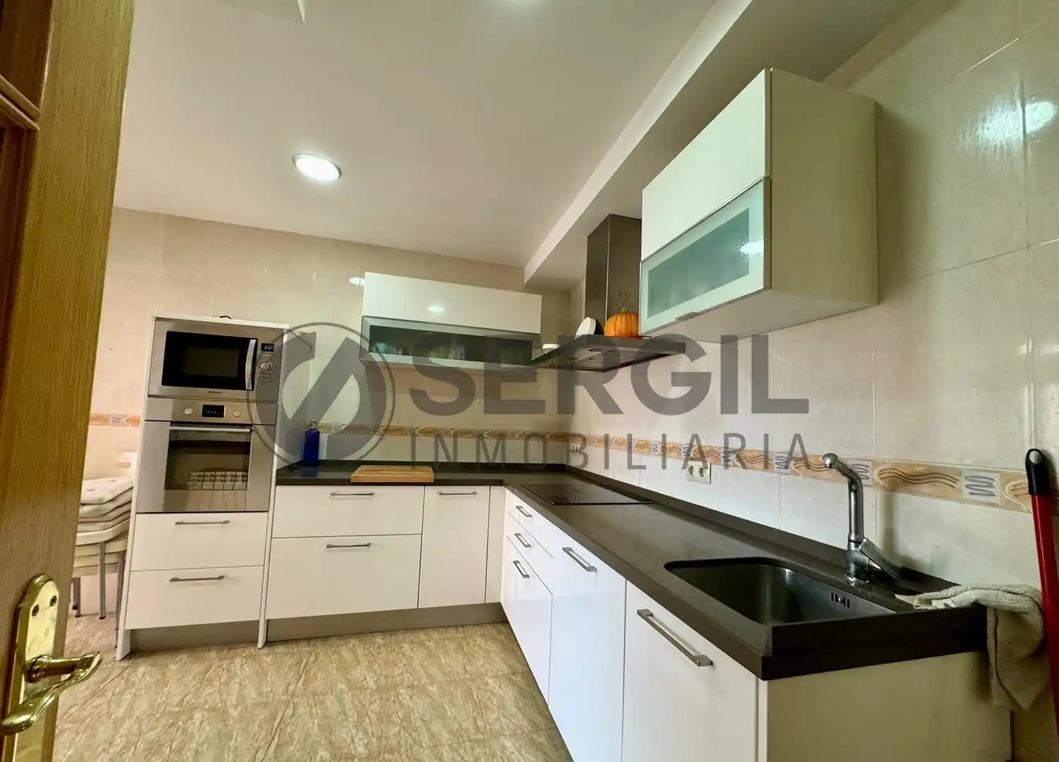 Cocina de Casa o chalet en venta en Encinillas con Calefacción, Jardín privado y Terraza