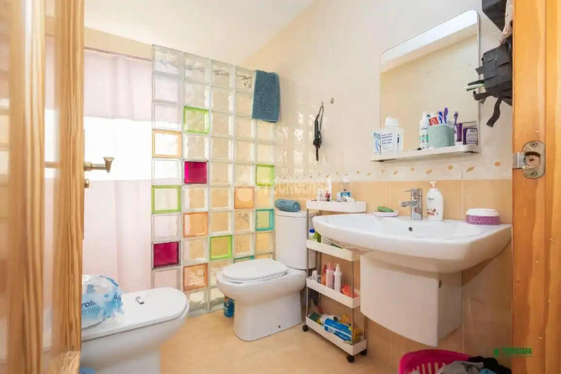 Baño de Piso en venta en Almería con Aire acondicionado