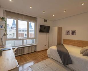 Bedroom of Flat to share in  Madrid Capital  with Air Conditioner and Terrace