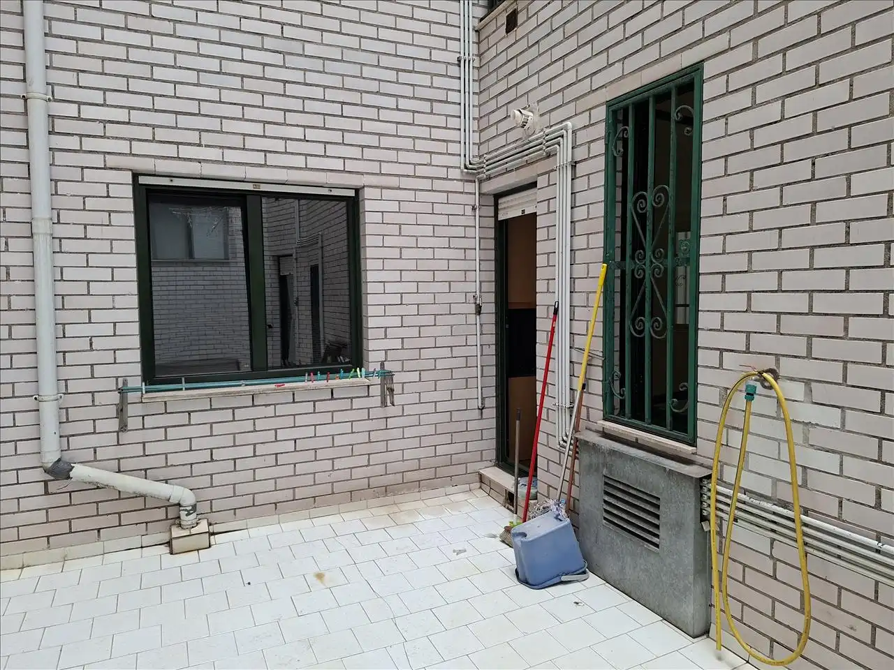 Vista exterior de Piso en venta en Gijón 