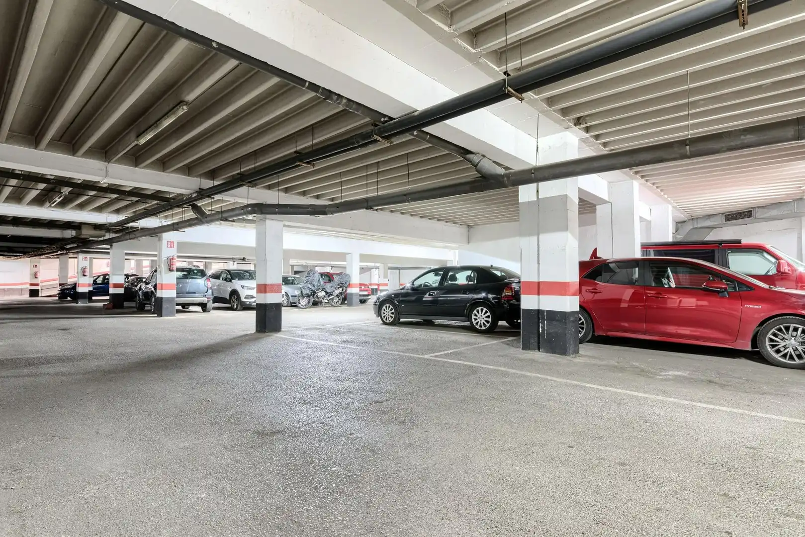 Parking de Apartamento en venta en Barakaldo  con Calefacción, Trastero y Amueblado