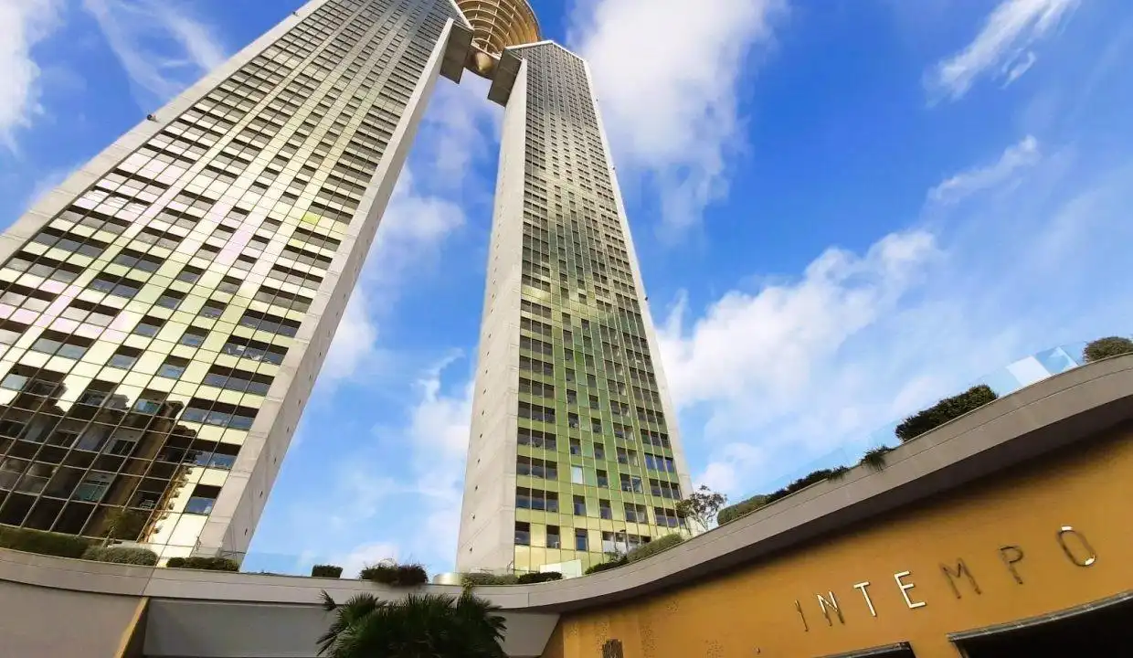 Vista exterior de Apartamento en venta en Benidorm con Aire acondicionado, Calefacción y Jardín privado