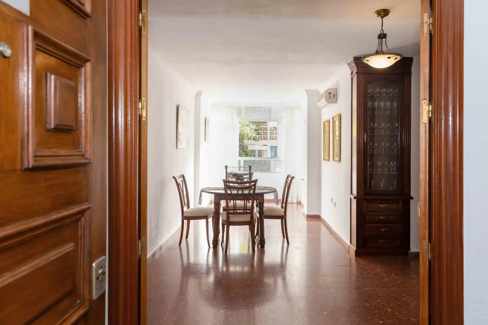 Comedor de Piso en venta en Málaga con Calefacción, Terraza y Internet