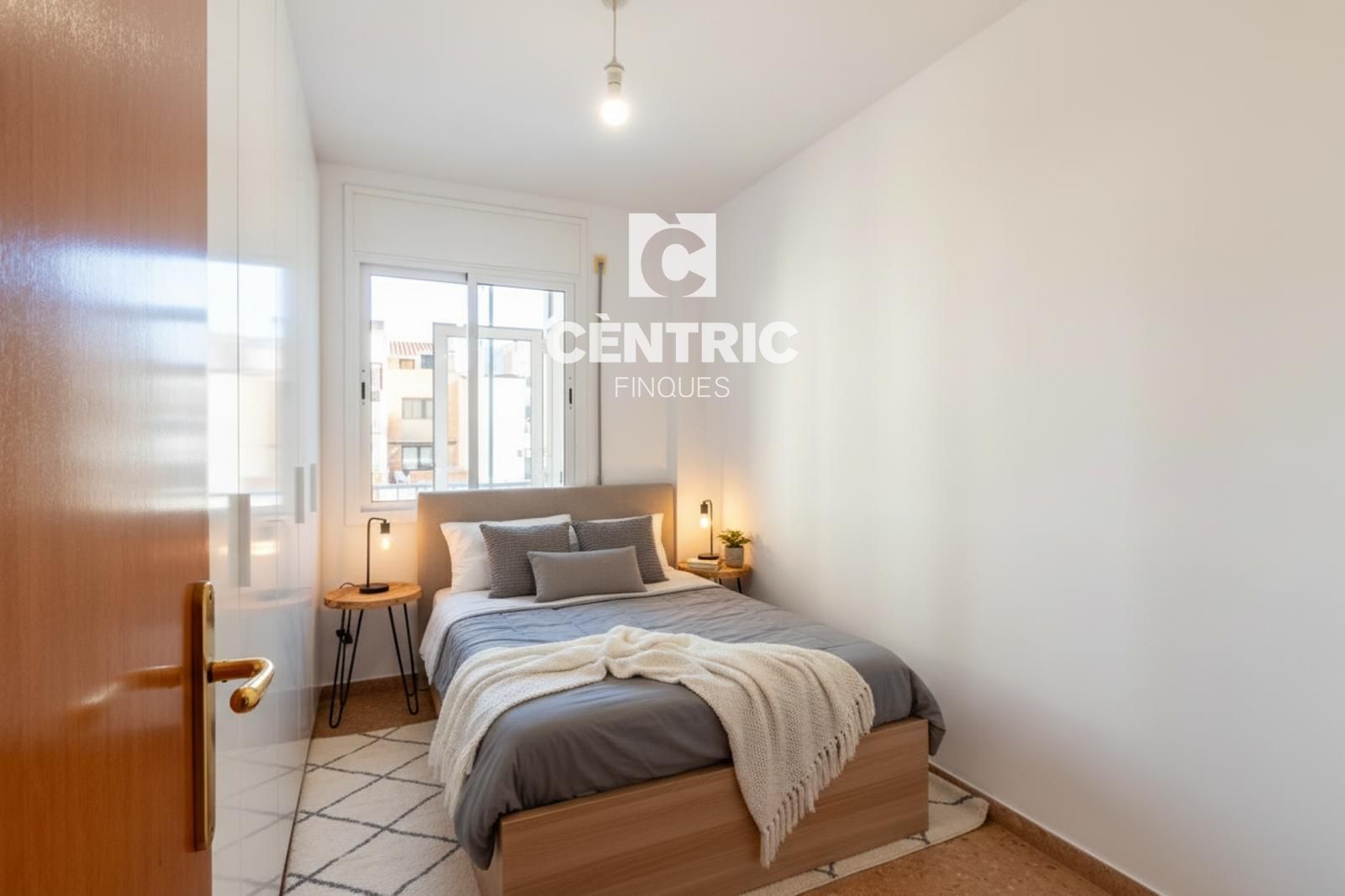 Habitación de Piso en venta en Terrassa con Calefacción y Terraza
