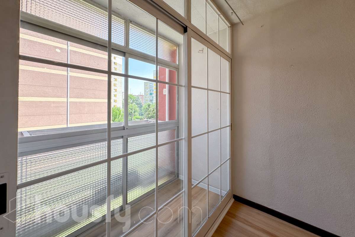 Habitación de Piso en venta en  Madrid Capital