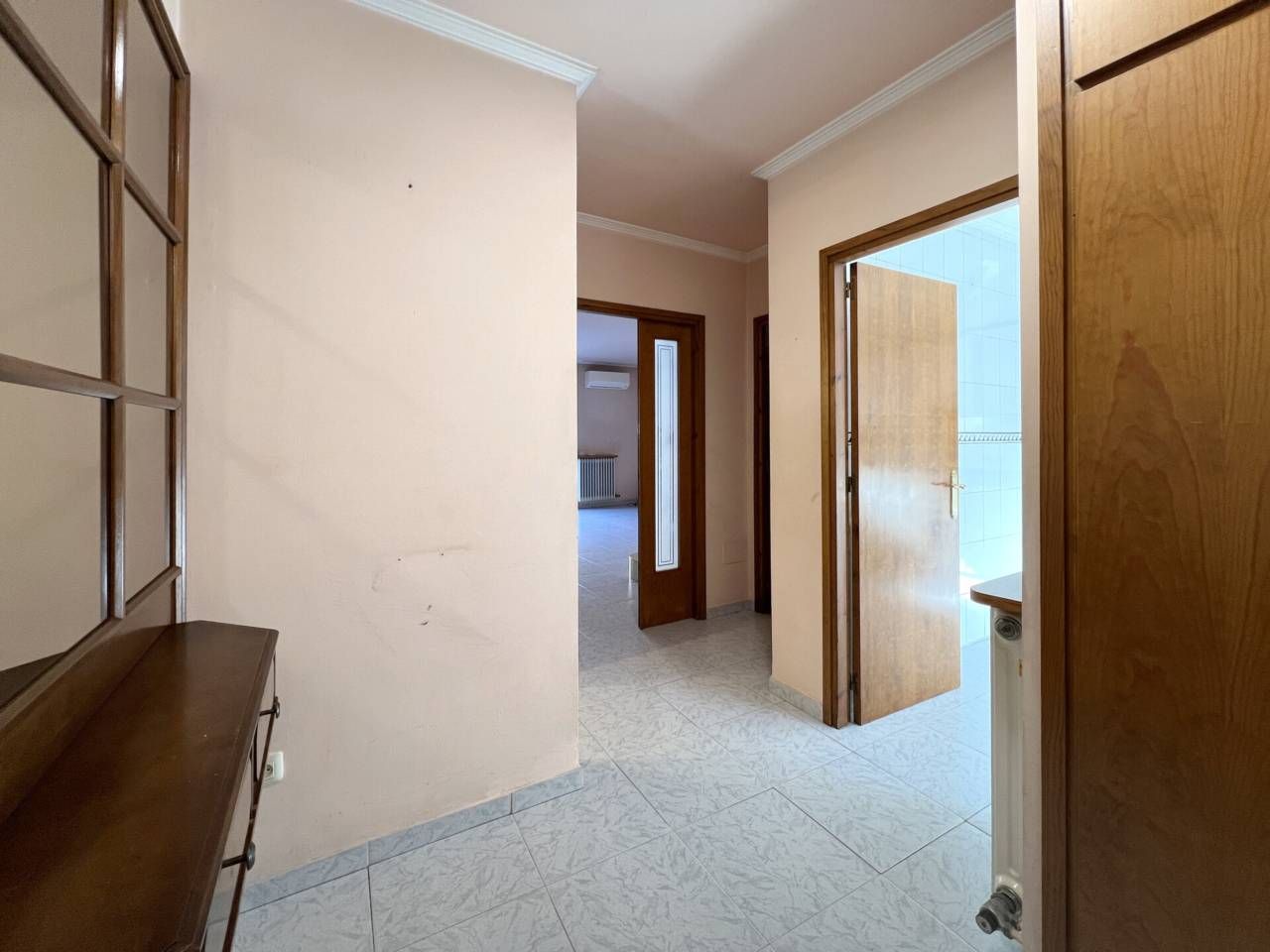 Single-family semi-detached for sale in Olot  with Heating, Private garden and Terrace