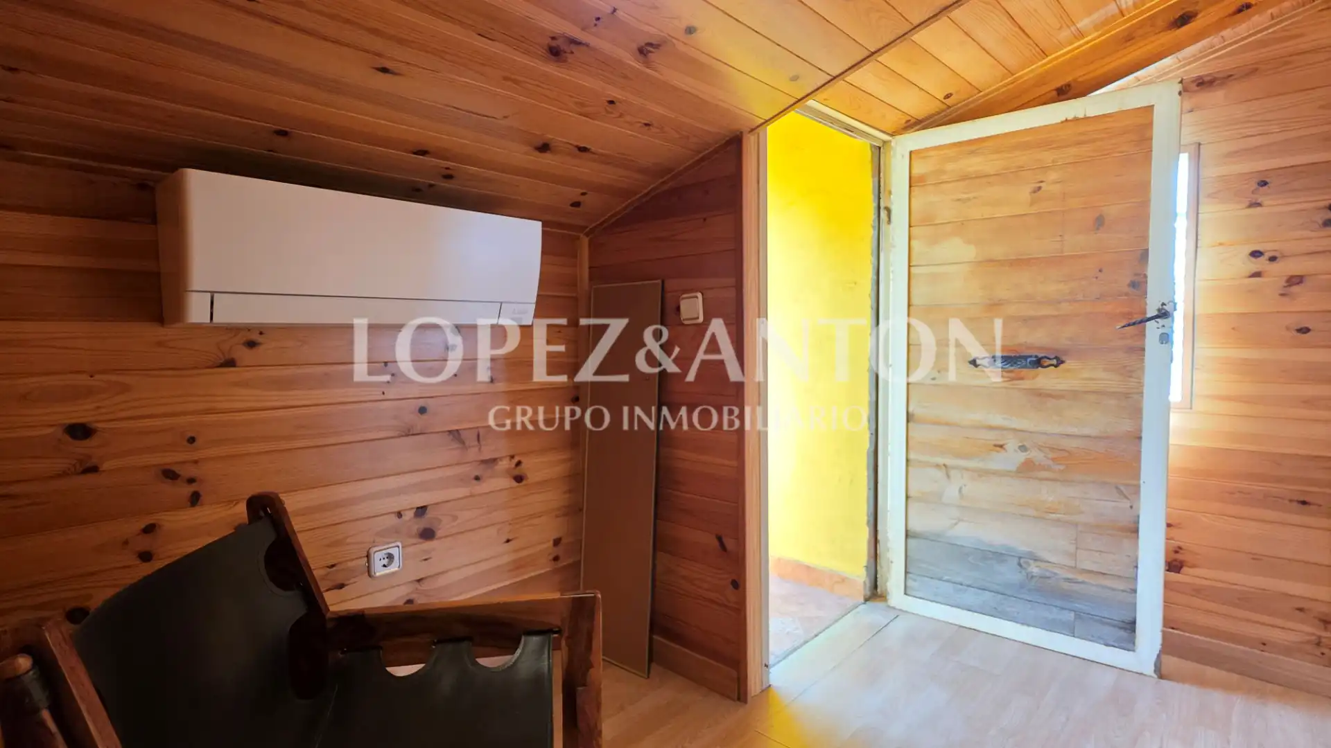 Houses for sale in L'Eliana  with Air Conditioner, Heating and Private garden