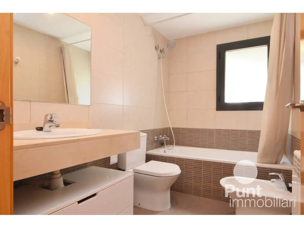 Badezimmer von Wohnung zum Verkauf in Premià de Dalt mit Heizung, Parkett und Alarm