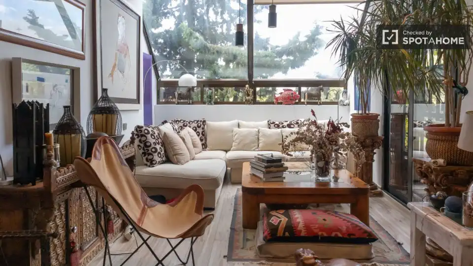Living room of Flat for share in Madrid  with Air Conditioner, Heating and Furnished