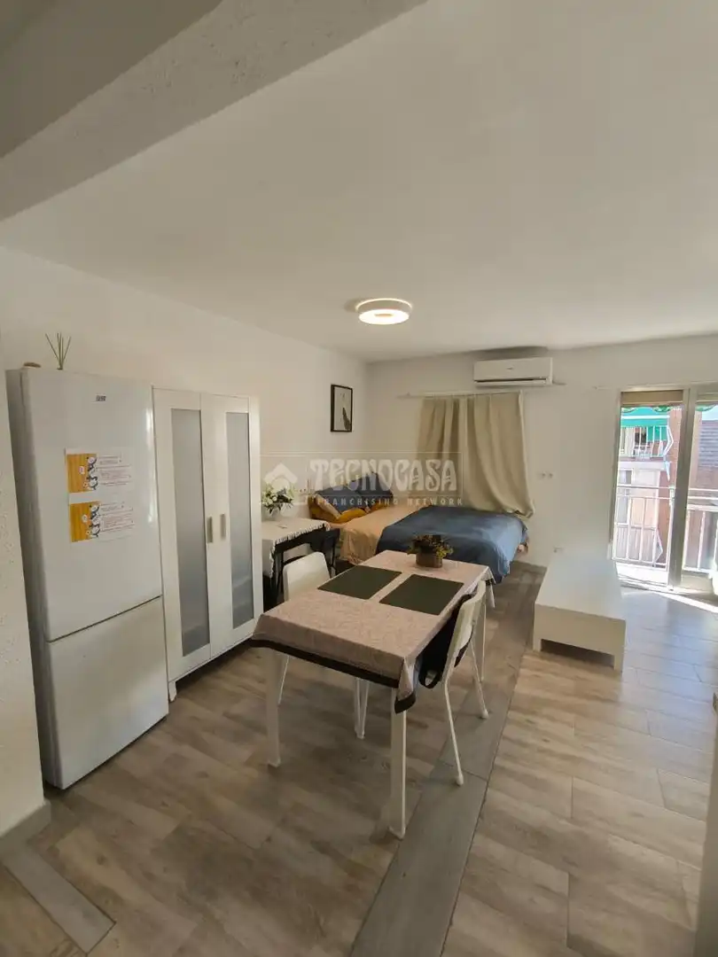 Habitación de Piso en venta en Madrid con Aire acondicionado, Calefacción y Terraza