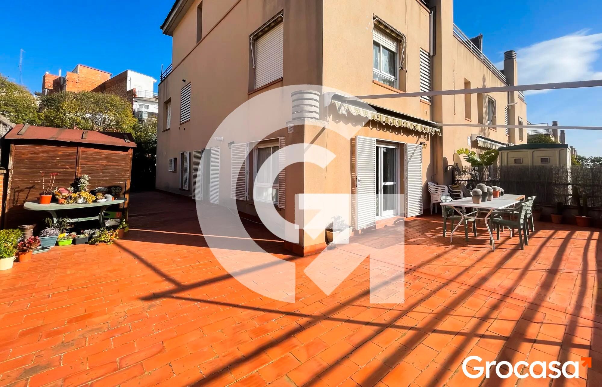 Jardí de Planta baixa en venda en Castelldefels amb Aire condicionat, Calefacció i Jardí privat