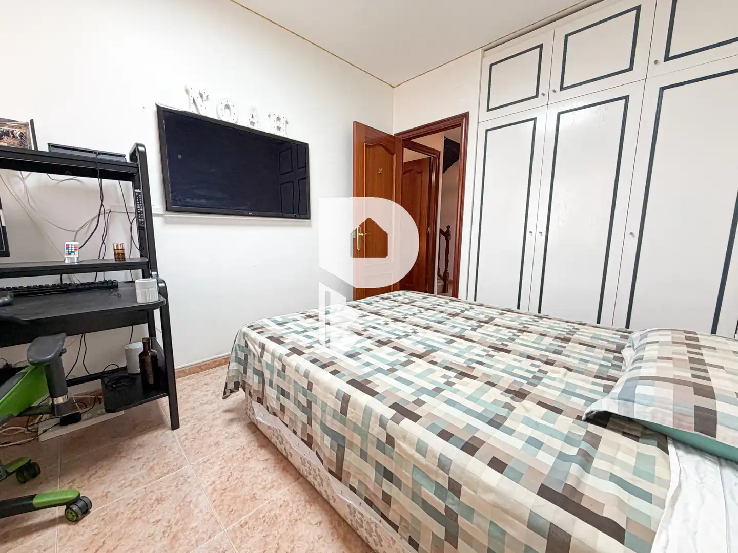 Dormitori de Casa adosada en venda en Sant Vicenç Dels Horts amb Aire condicionat, Calefacció i Terrassa