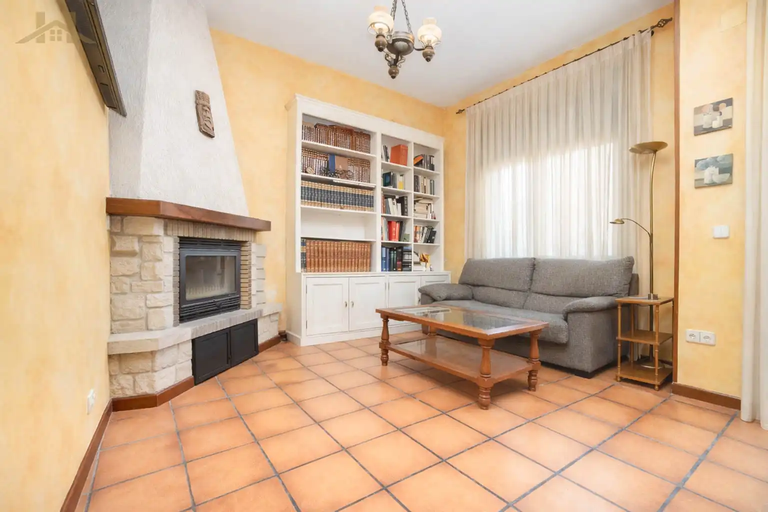 Sala d'estar de Casa adosada en venda en Valdemoro