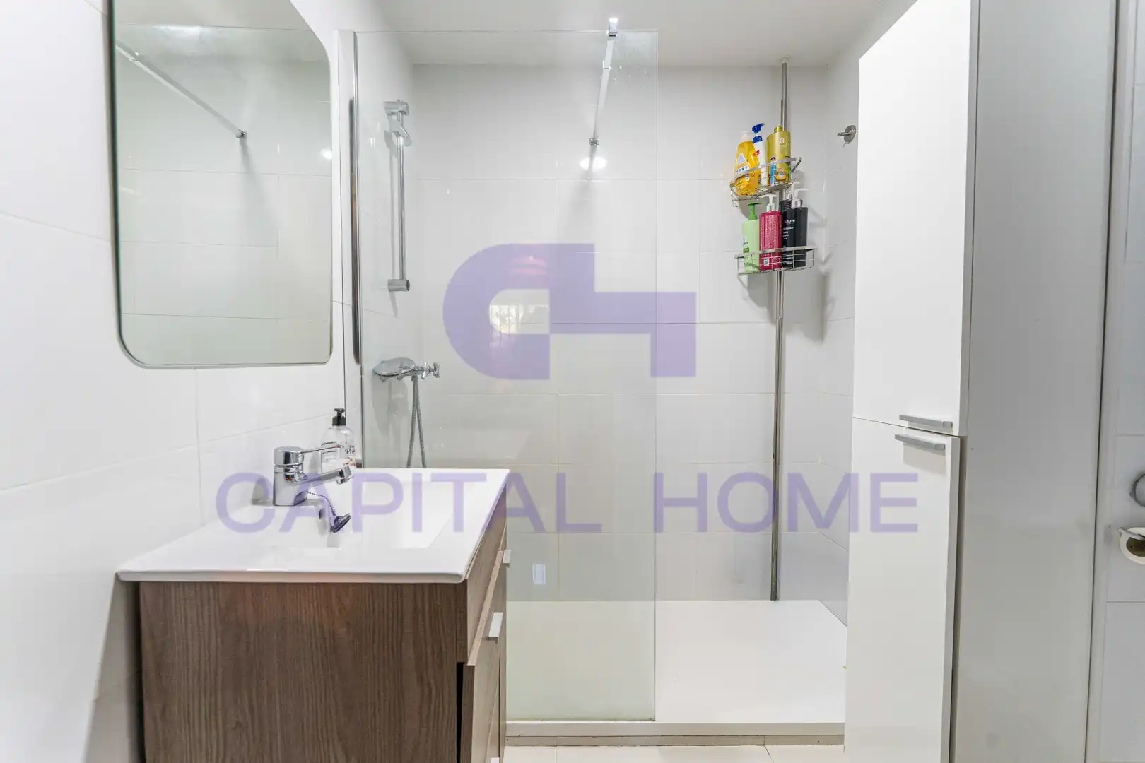 Baño de Piso en venta en Navalcarnero con Calefacción, Amueblado y Horno