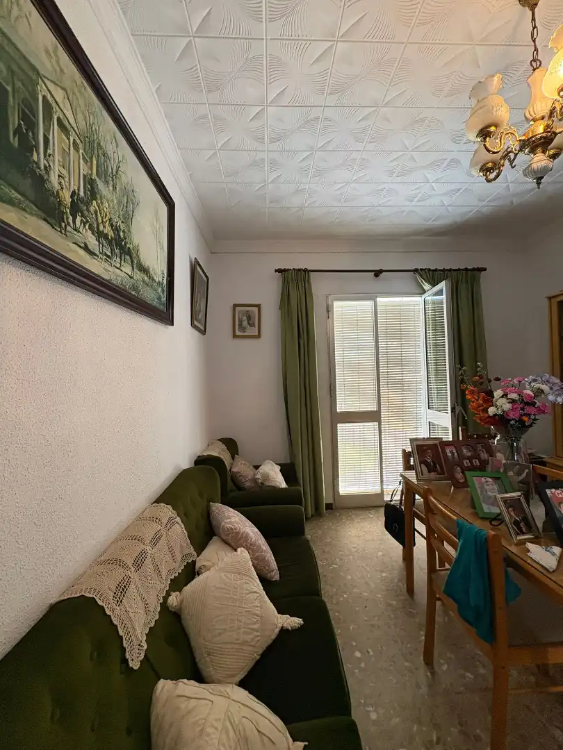 Habitación de Casa adosada en venta en Carmona con Aire acondicionado, Terraza y Amueblado