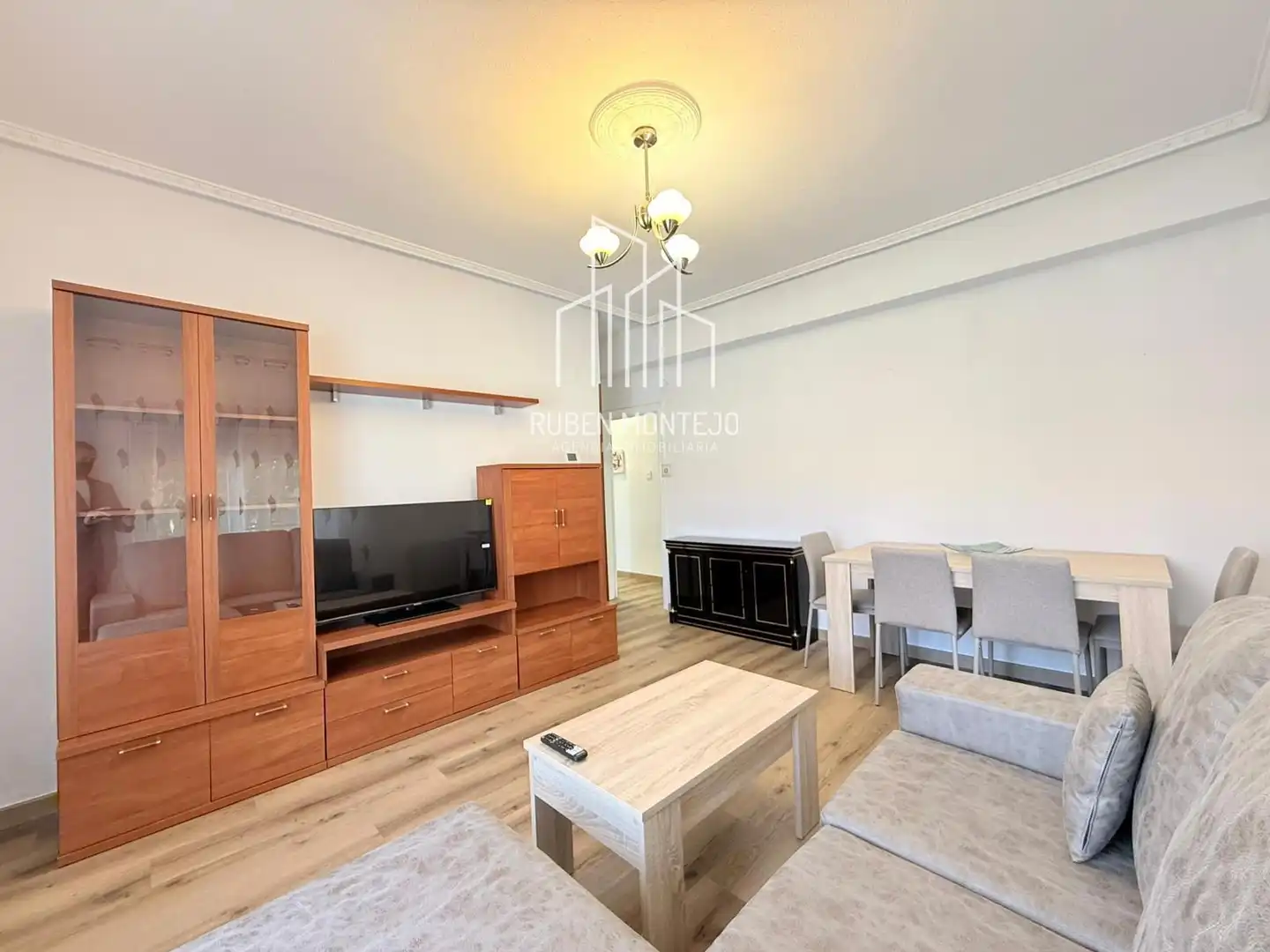Living room of Flat for rent in Salamanca  with Heating, Storage room and Furnished