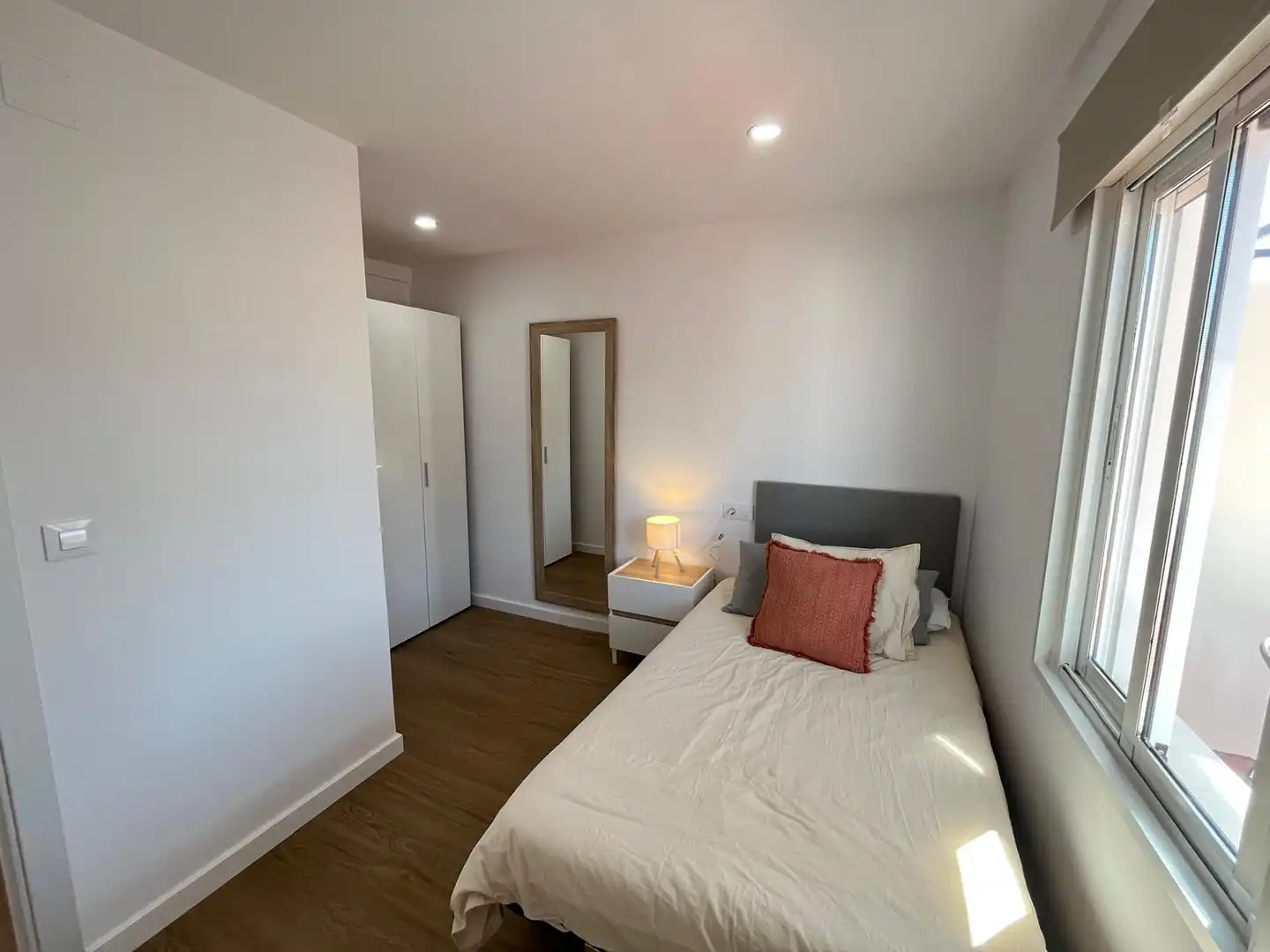 Habitación de Casa adosada en venta en Cartagena con Parquet, Terraza y Trastero