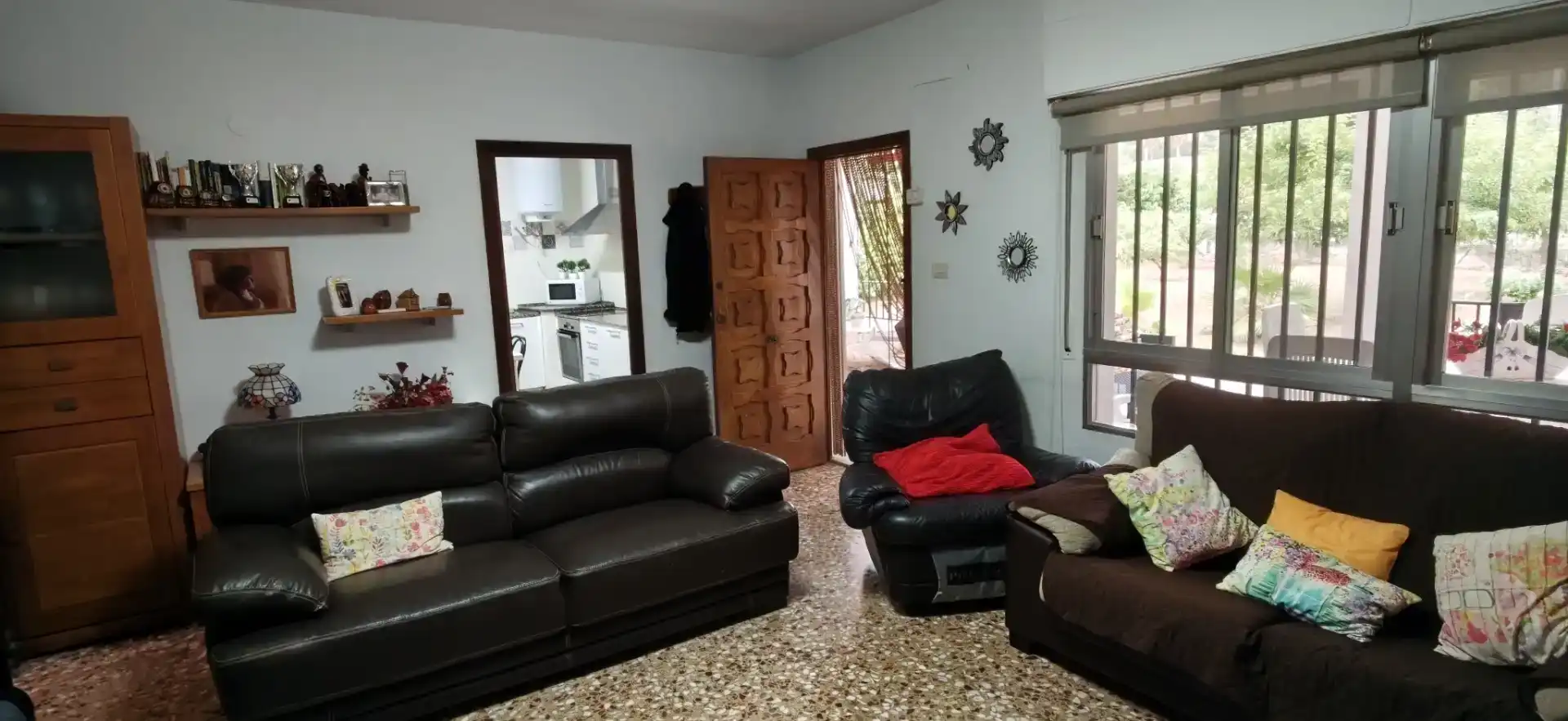 Sala d'estar de Casa o xalet en venda en Elda amb Aire condicionat