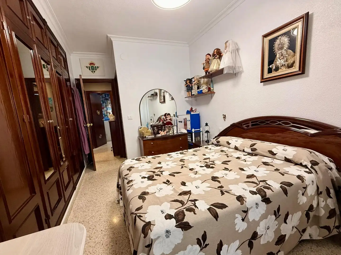 Schlafzimmer von Wohnung zum Verkauf in Sevilla mit Klimaanlage, Terrasse und Balkon