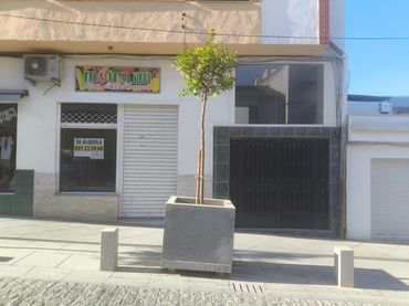 Local comercial de lloguer a Calle Real 31