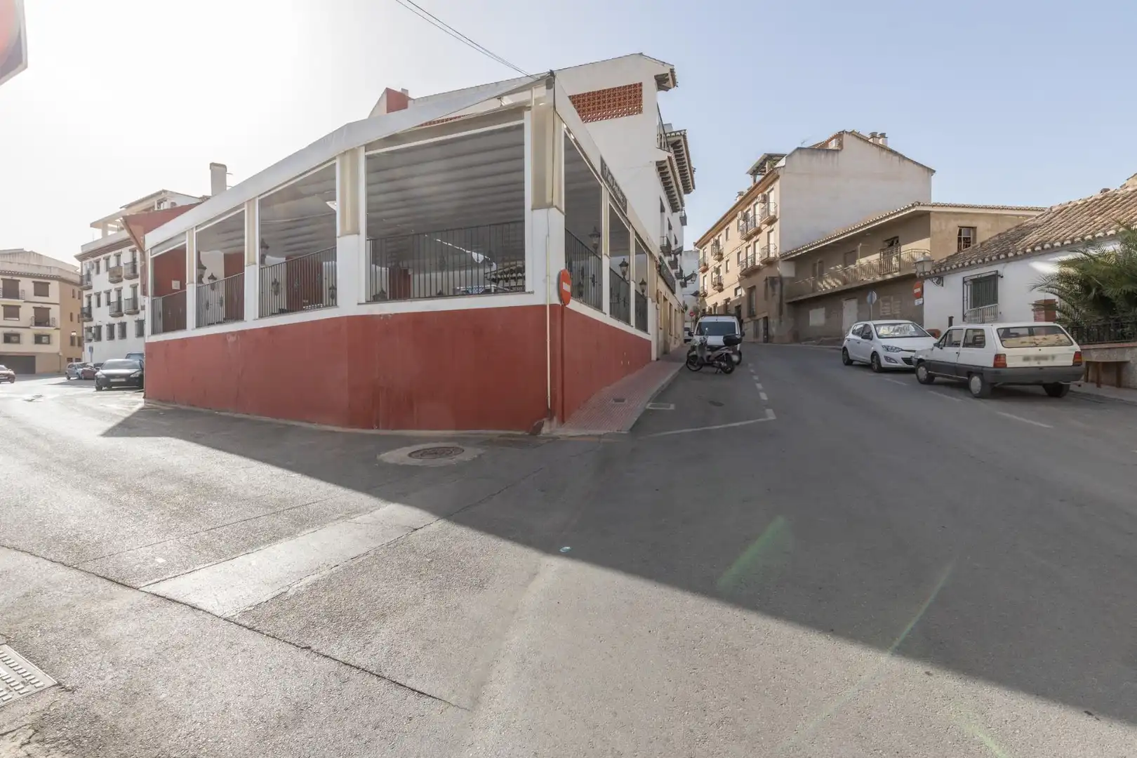 Gebäude zum Verkauf in La Zubia Ciudad