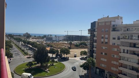 Foto 4 de Piso de alquiler en Martín Carpena - Torre del Río, Málaga Capital