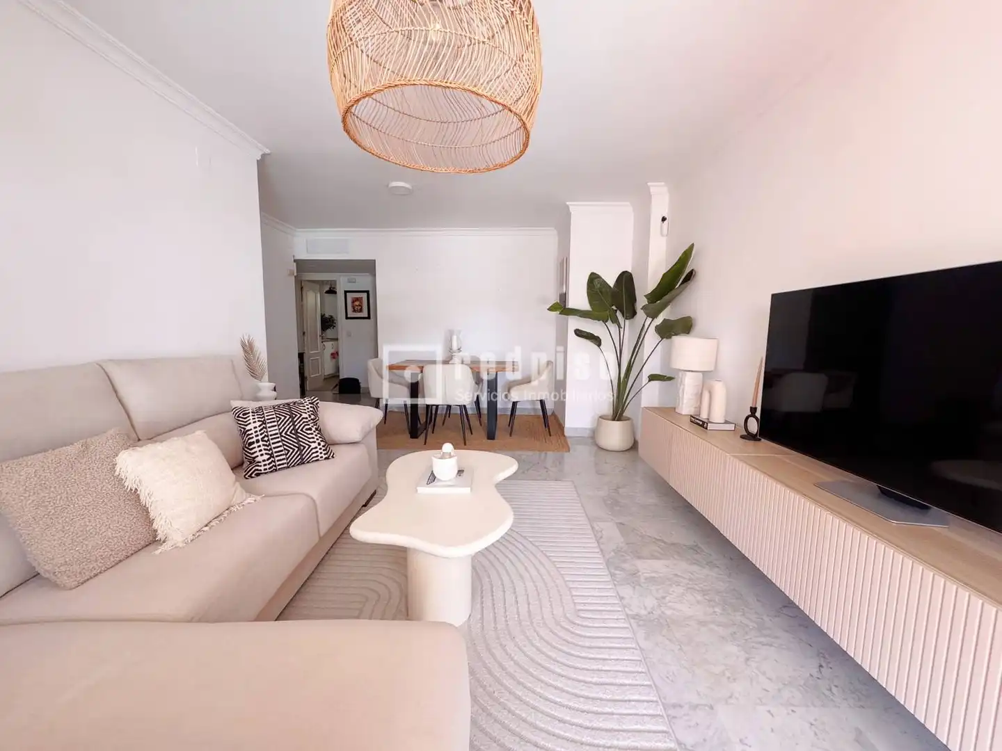 Sala de estar de Piso de alquiler en Málaga con Aire acondicionado, Jardín privado y Terraza