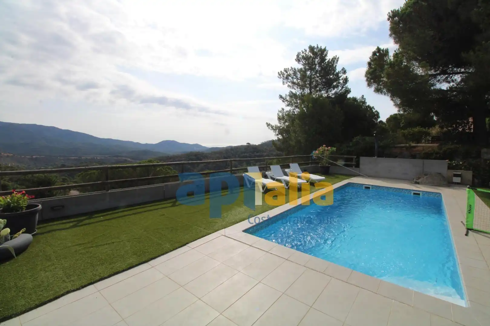 Piscina de Casa o xalet en venda en Lloret de Mar amb Calefacció, Jardí privat i Piscina