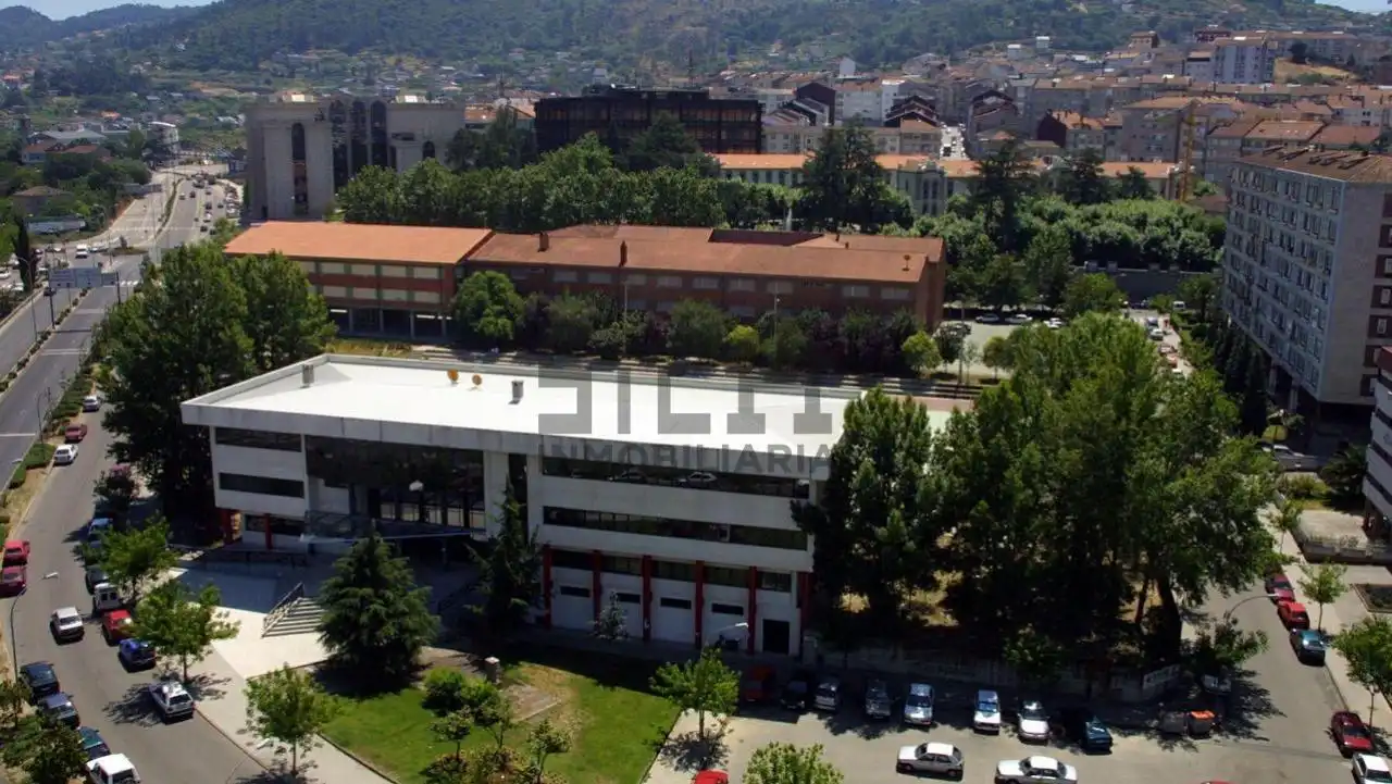 Gewerbefläche zur Übernahme in Universidad