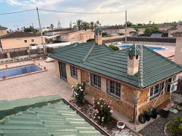 Casa rústica con piscina en venta en Catral