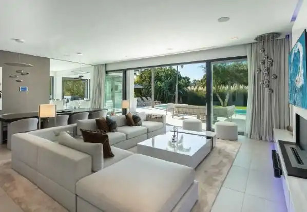 Villa con piscina in vendita a Nueva Andalucía, imagen 8